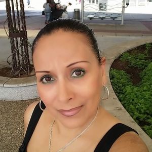 Meet your Posher, Yolanda